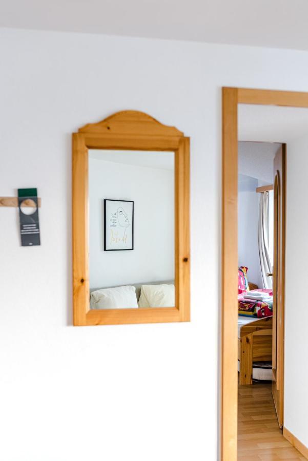 Family Hotel Desiree Grachen Bagian luar foto