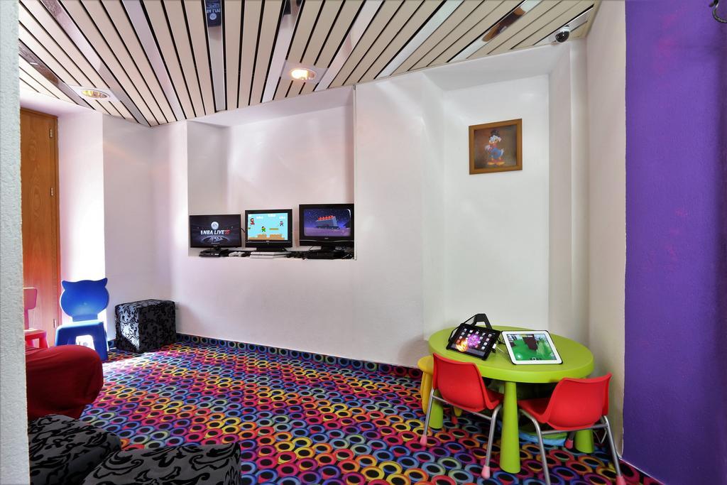 Family Hotel Desiree Grachen Bagian luar foto